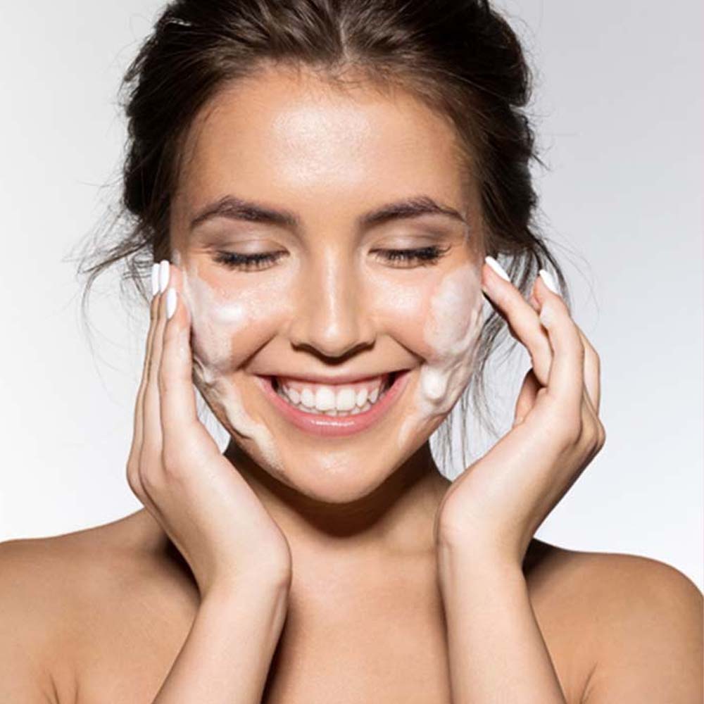 This is a header image of Your Step-by-Step Guide to Double Cleansing on www.sublimelife.in