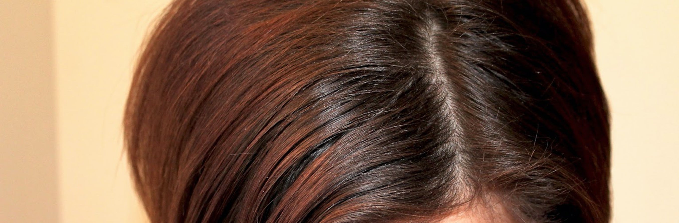 This is an image for a blog on Scalp Exfoliation on www.sublimelife.in