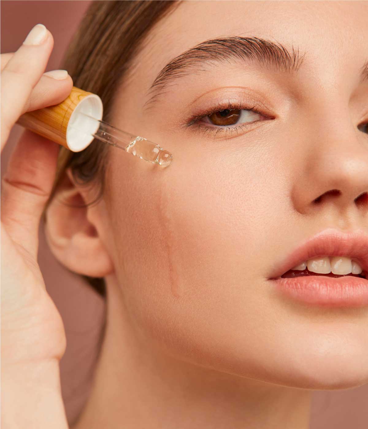 This is an image for a blog on Common Retinol Mistakes you need to stop making on www.sublimelife.in