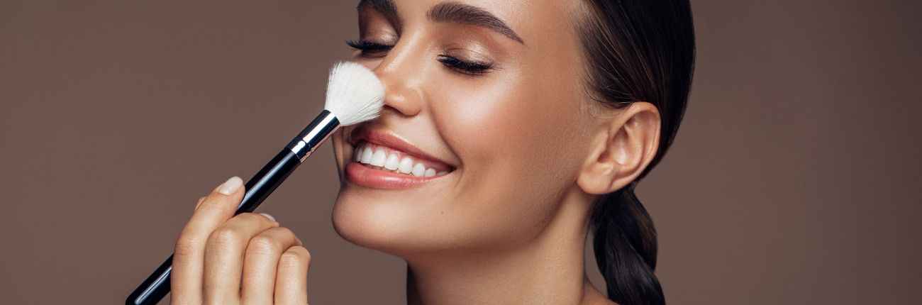 This is a header image of How can makeup be both - easy & breezy? on www.sublimelife.in